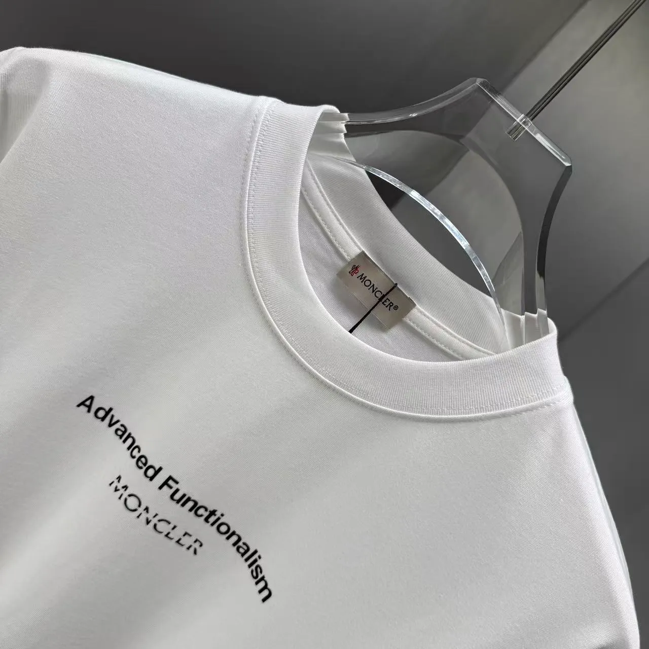 MONCL* * 2026 New Arrival T logo ：Black White Bright Red Dark Blue Sizes：S M L XL XXL